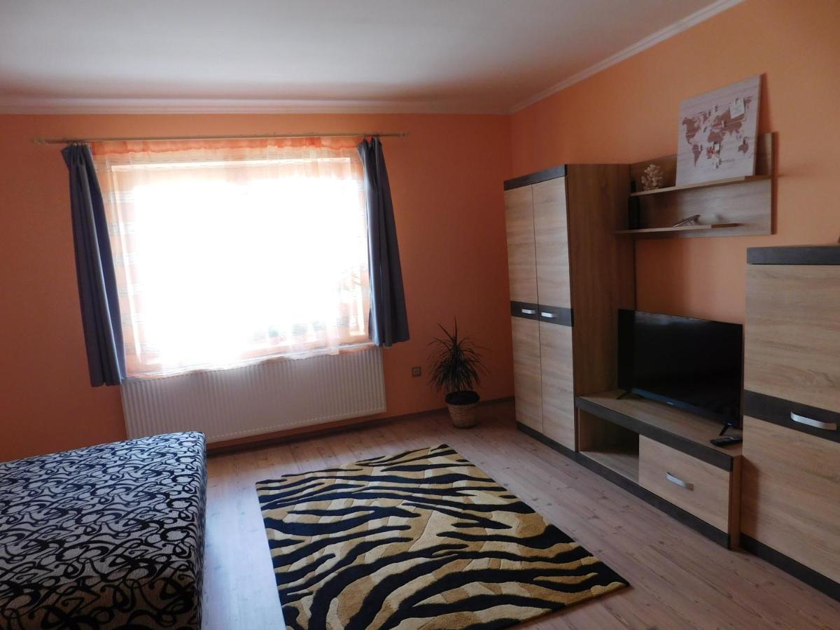 Lovas Vendeghaz Διαμέρισμα Obanya Εξωτερικό φωτογραφία